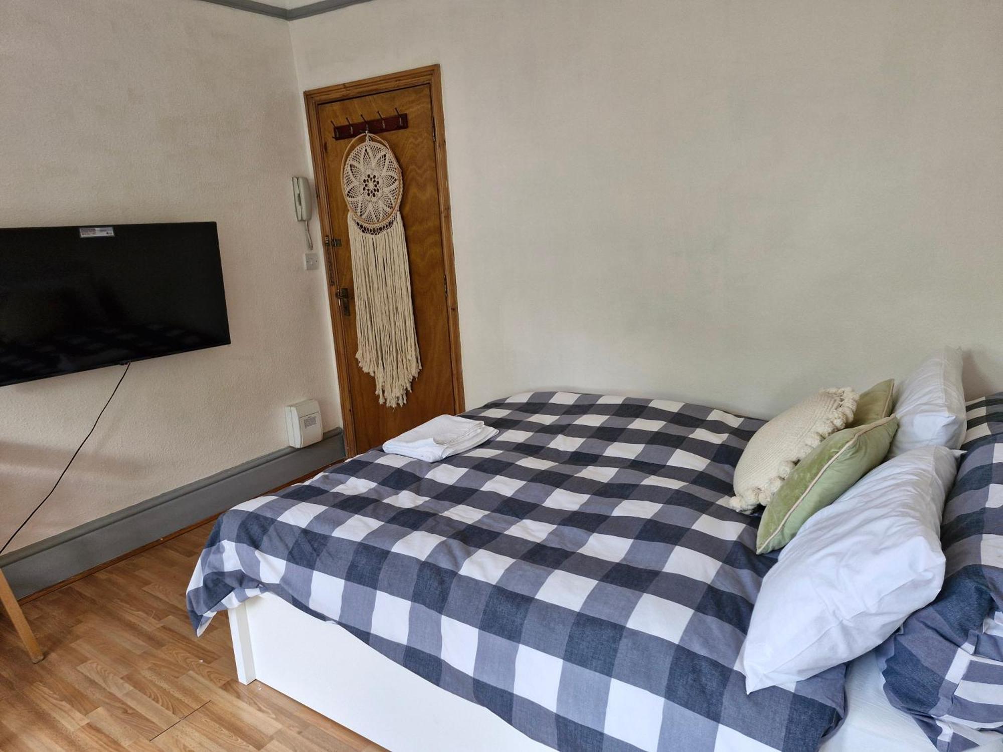Bright Studio Apartment In A Perfect Location Londra Exterior foto