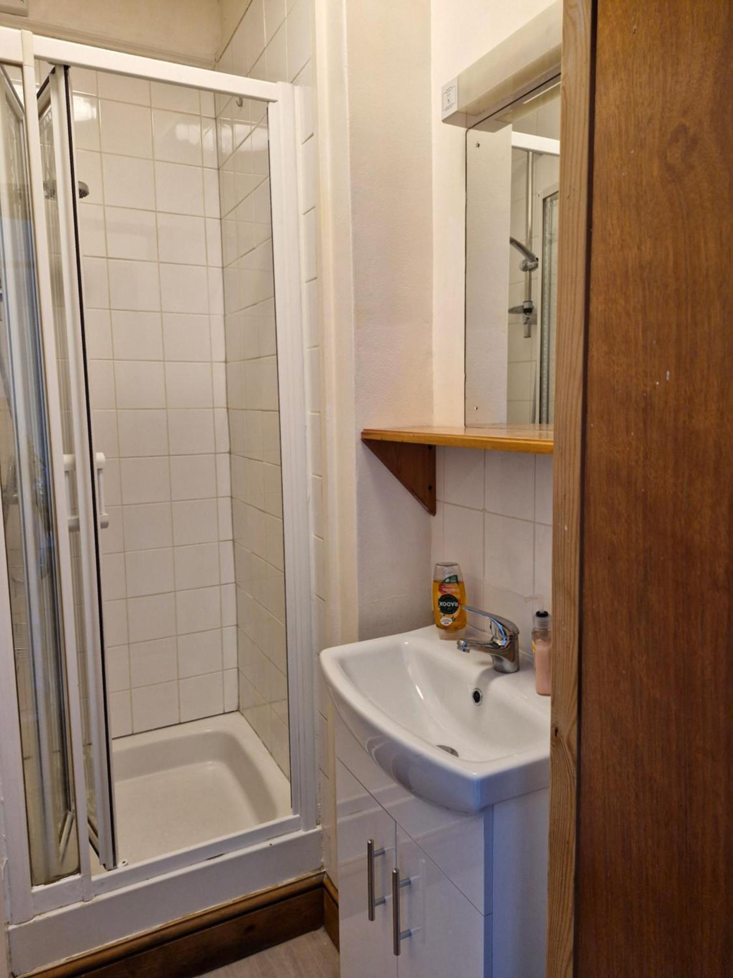 Bright Studio Apartment In A Perfect Location Londra Exterior foto